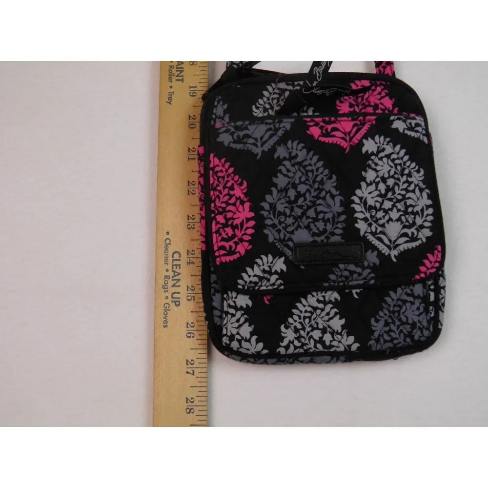 Vera Bradley Quilted Black/Gray/Pink Small Crossbody Purse Adjustable Strap‎ Zip